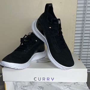 Sold on goat Curry Flow 8 Under Amour Size 10